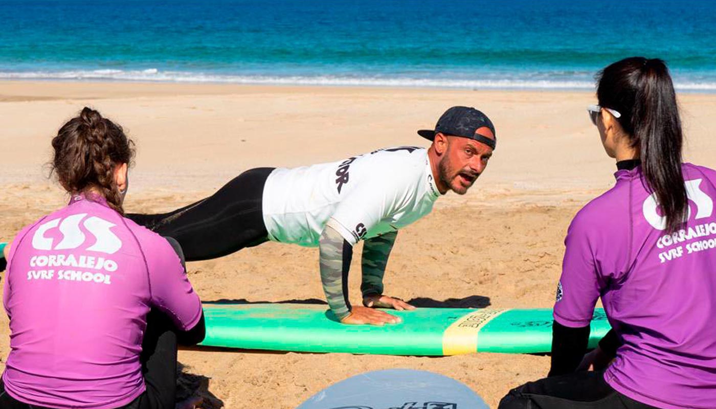 Clase privada de surf en Corralejo